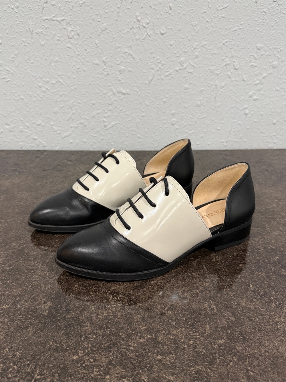 Nine West Leather Oxfords Black & White Women's Size 5M Lace Up Flats